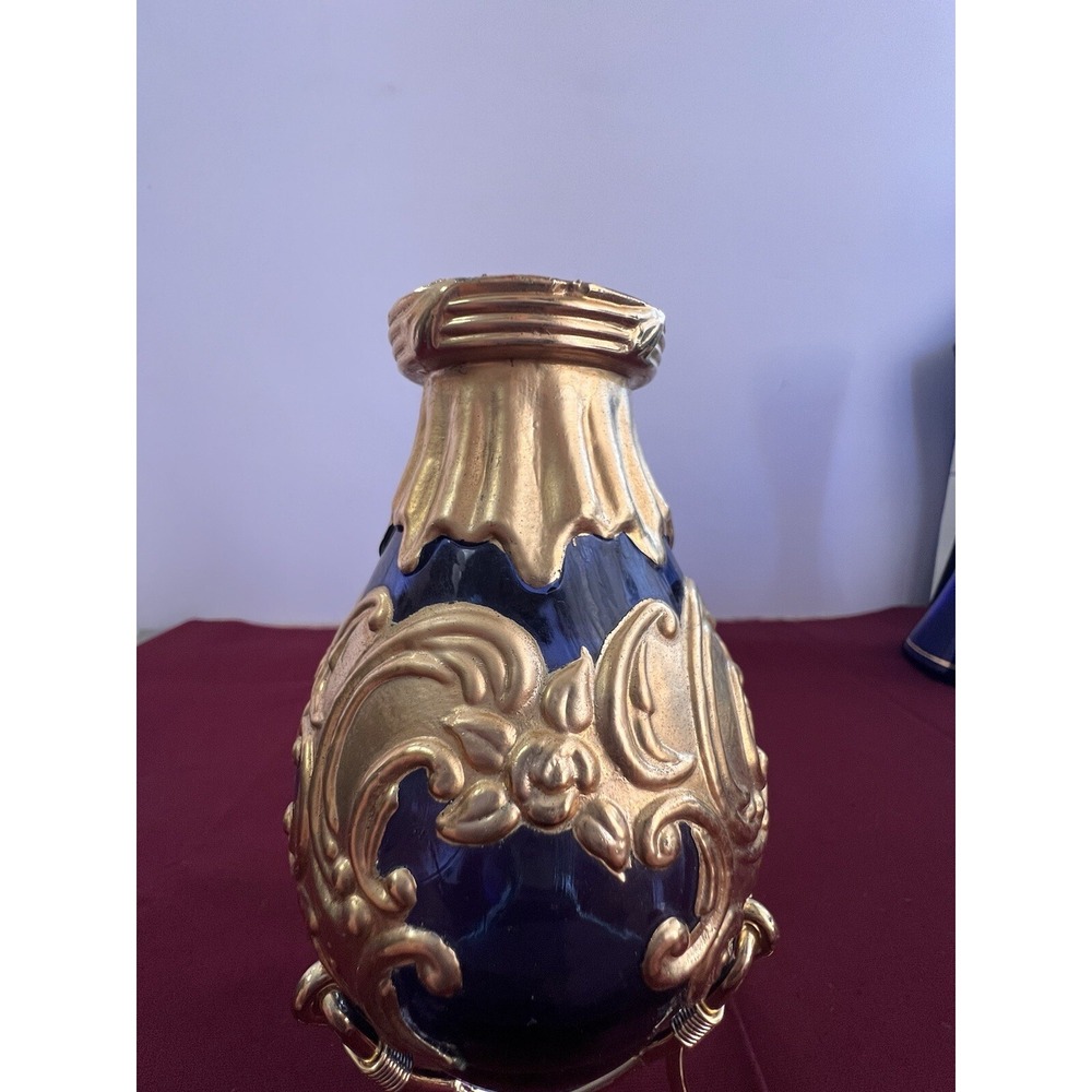 COLBALT BLUE‎ BOHEMIAN EGG VASE ON METAL STAND (1397)